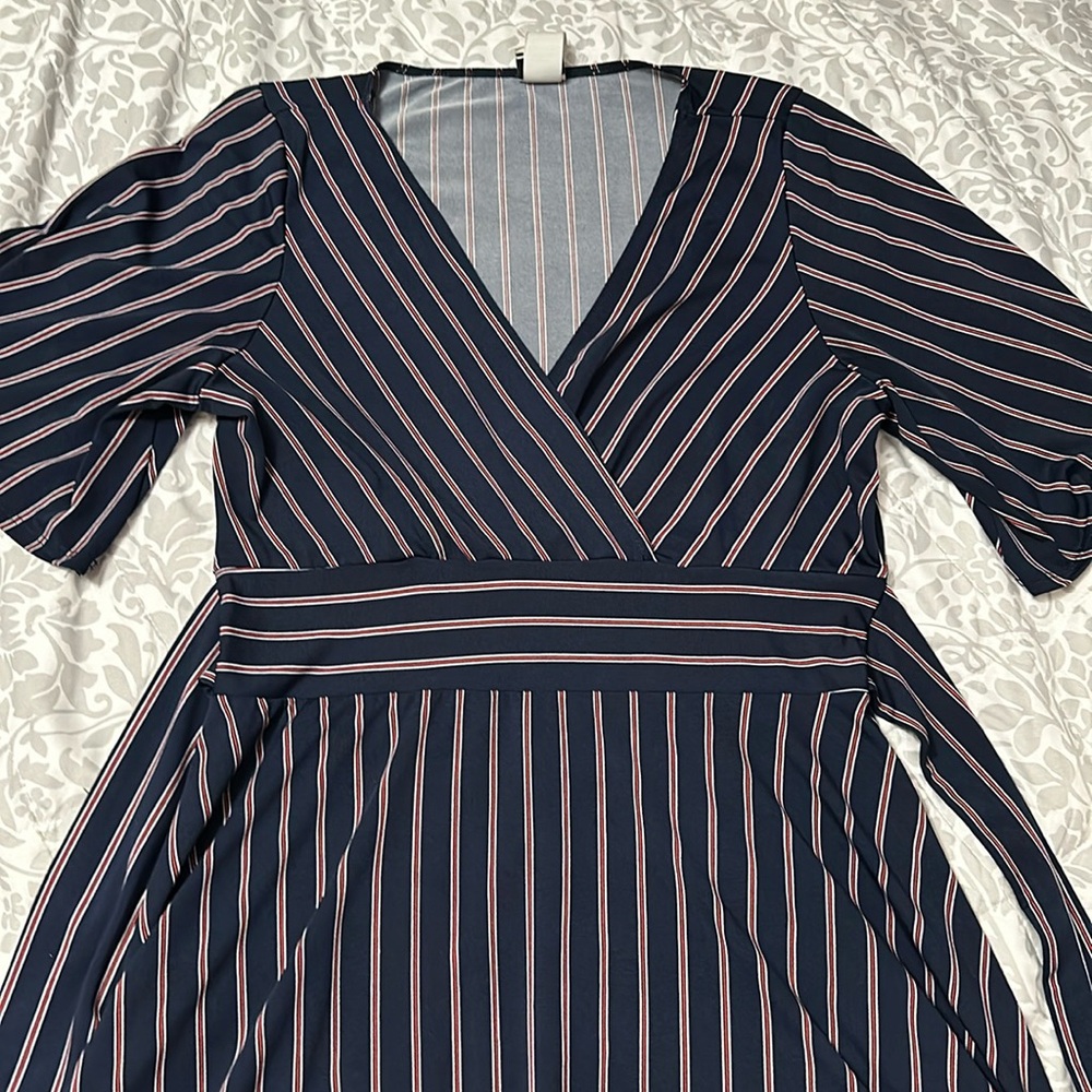 Stretchy red, white, and blue dress that elegantly ties in the back. 🇺🇸